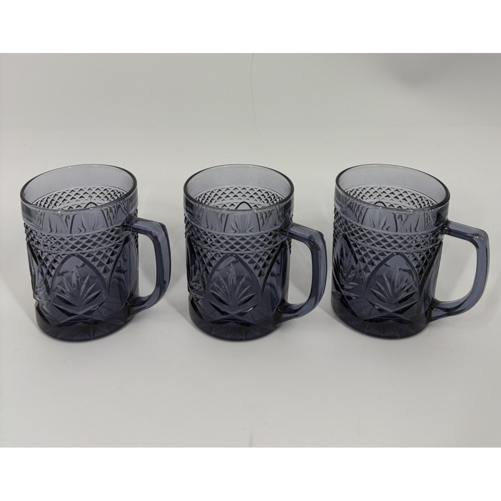 Cristal D'arques-Durand Antique Pattern Amethyst Purple Glass Mug Set Of 3